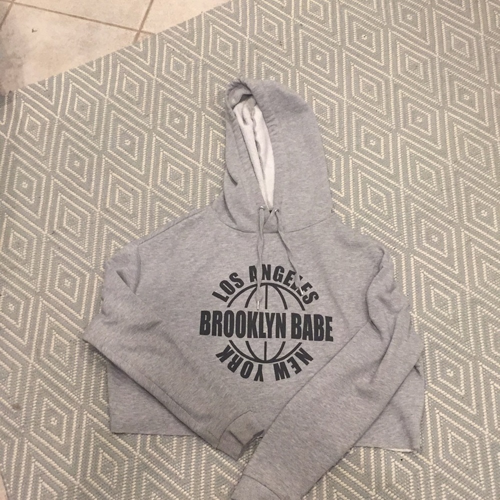 Cropped sweatshirt